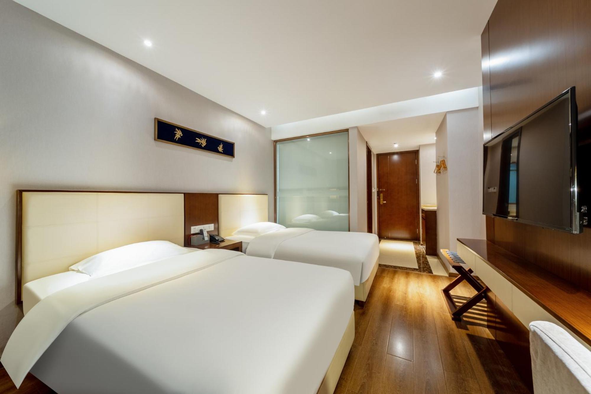 Milton Hotel 선전 시 외부 사진
