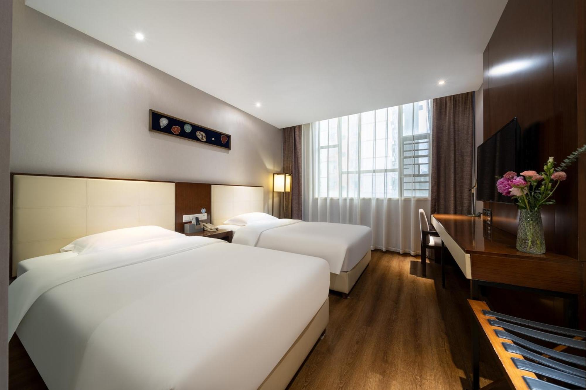 Milton Hotel 선전 시 외부 사진