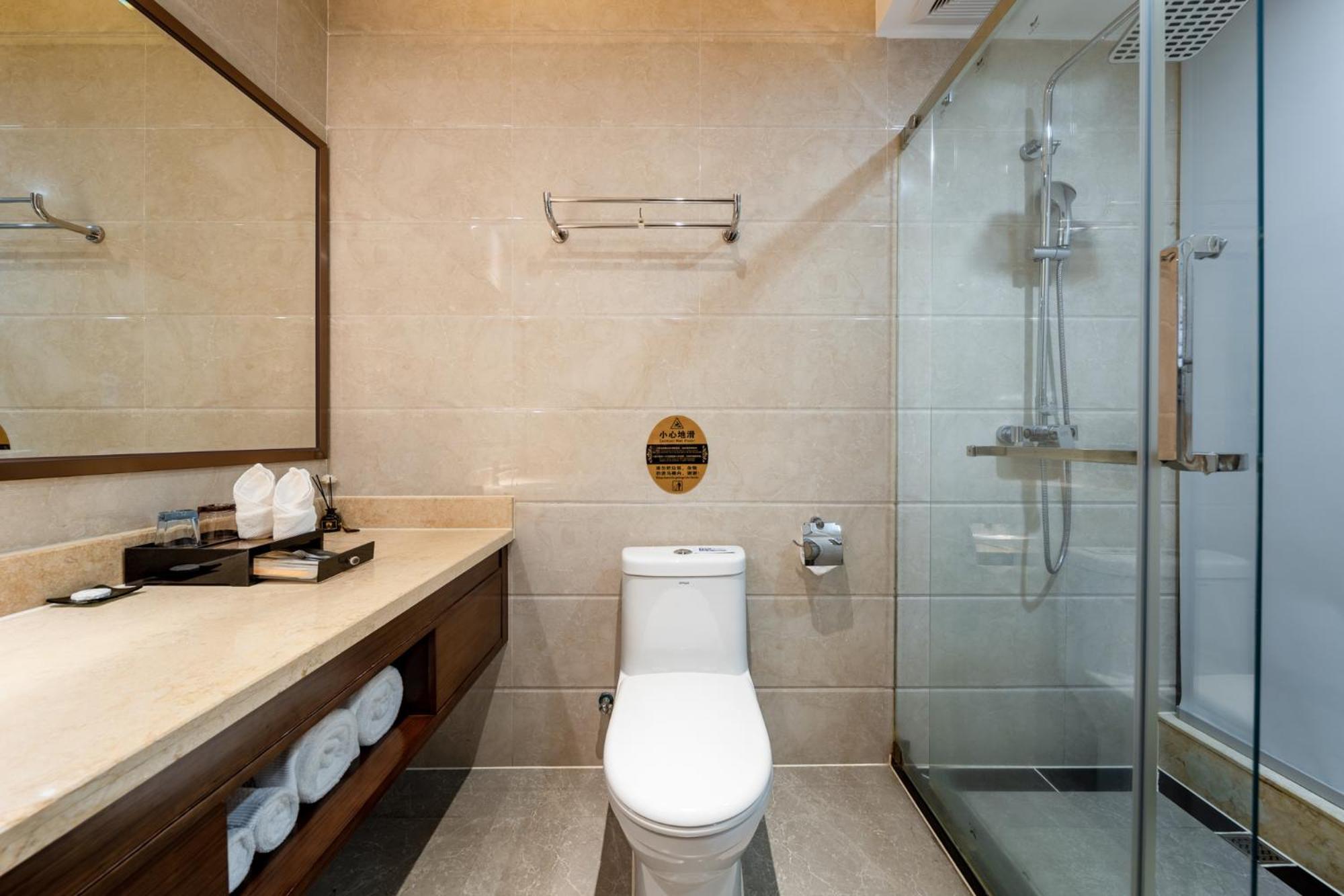 Milton Hotel 선전 시 외부 사진