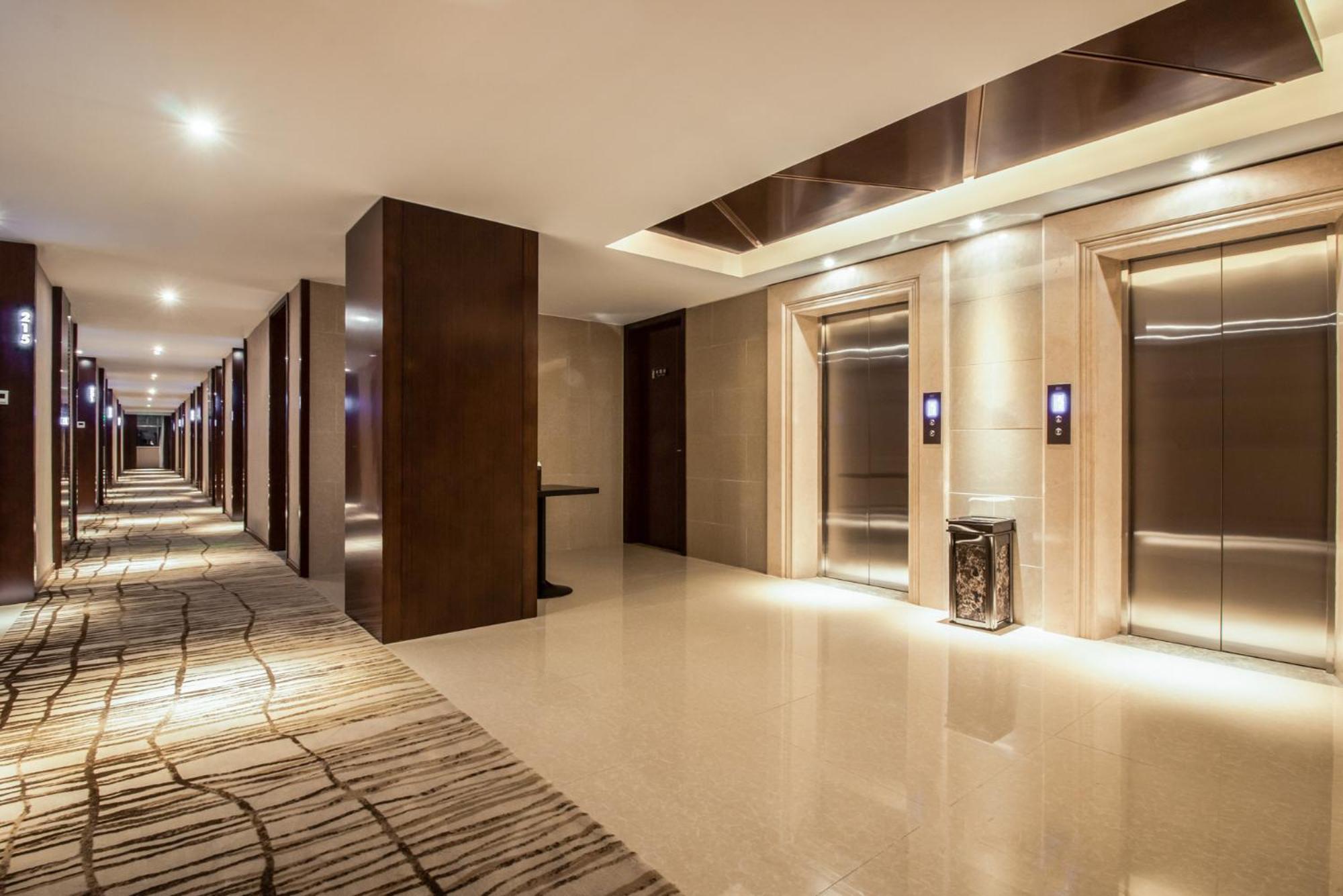 Milton Hotel 선전 시 외부 사진