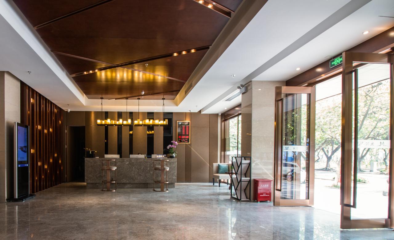 Milton Hotel 선전 시 외부 사진